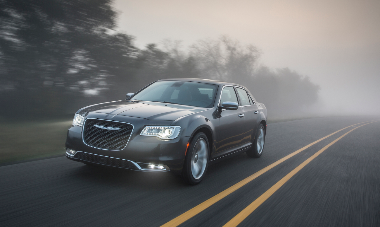 2019 Chrysler 300 Gray Exterior Front View